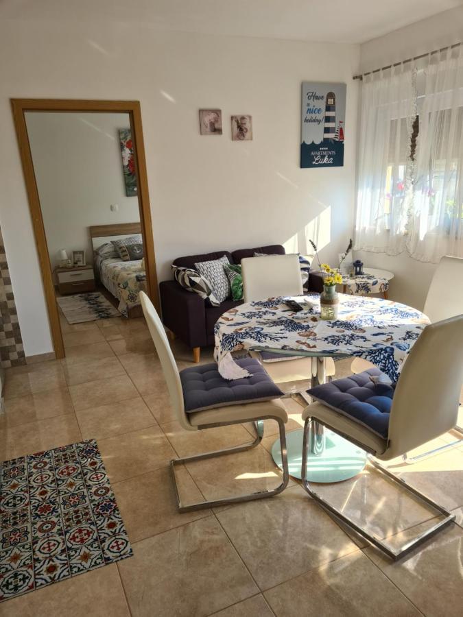 Apartman Luka บานโจเล ภายนอก รูปภาพ